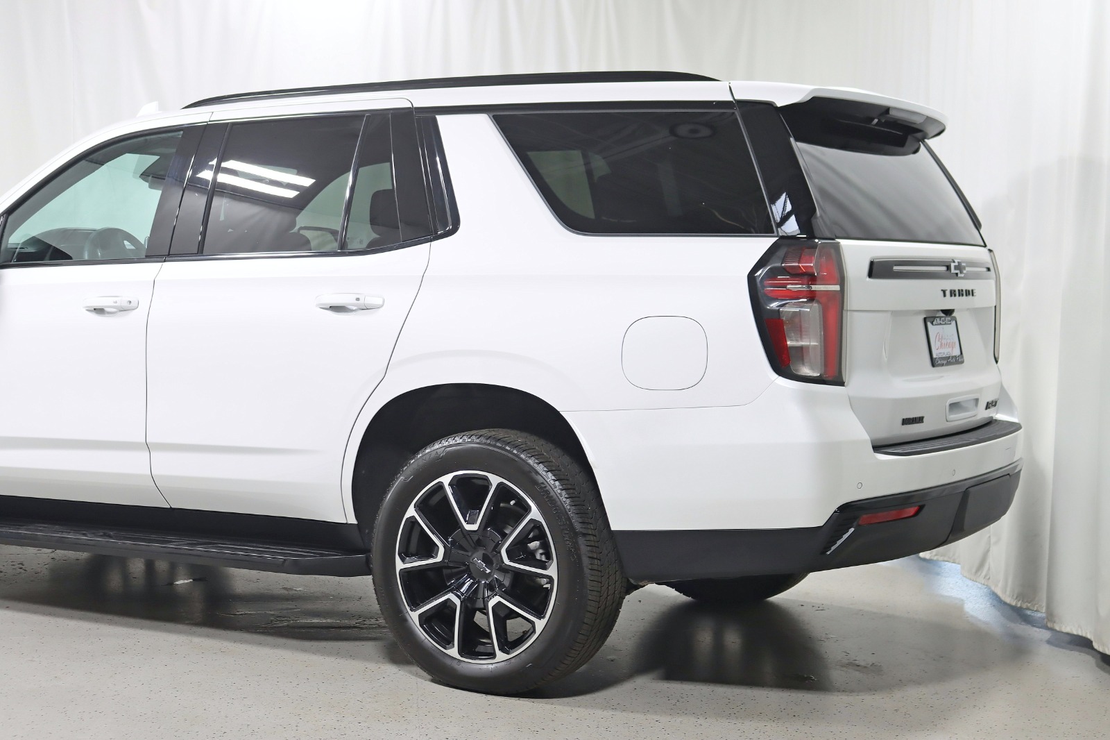 2023 CHEVROLET TAHOE - Image 11