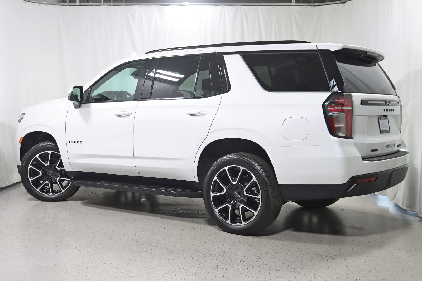 2023 CHEVROLET TAHOE - Image 10