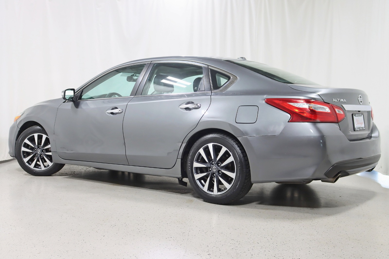 2017 NISSAN ALTIMA - Image 10