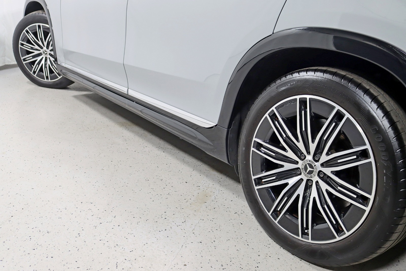 2023 MERCEDES-BENZ EQS-CLASS SUV - Image 14