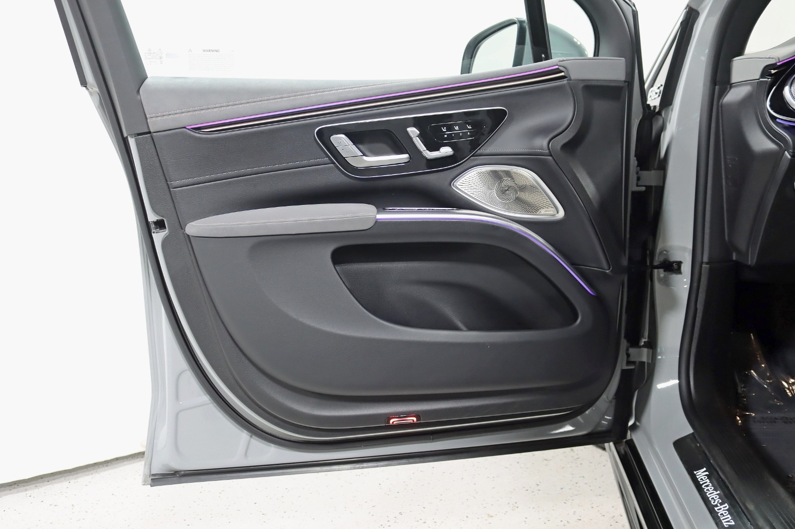 2023 MERCEDES-BENZ EQS-CLASS SUV - Image 40