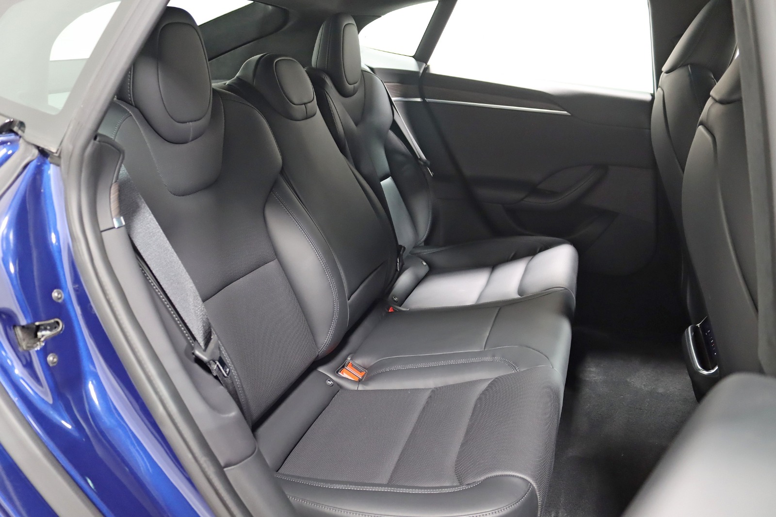 2022 TESLA MODEL S - Image 33