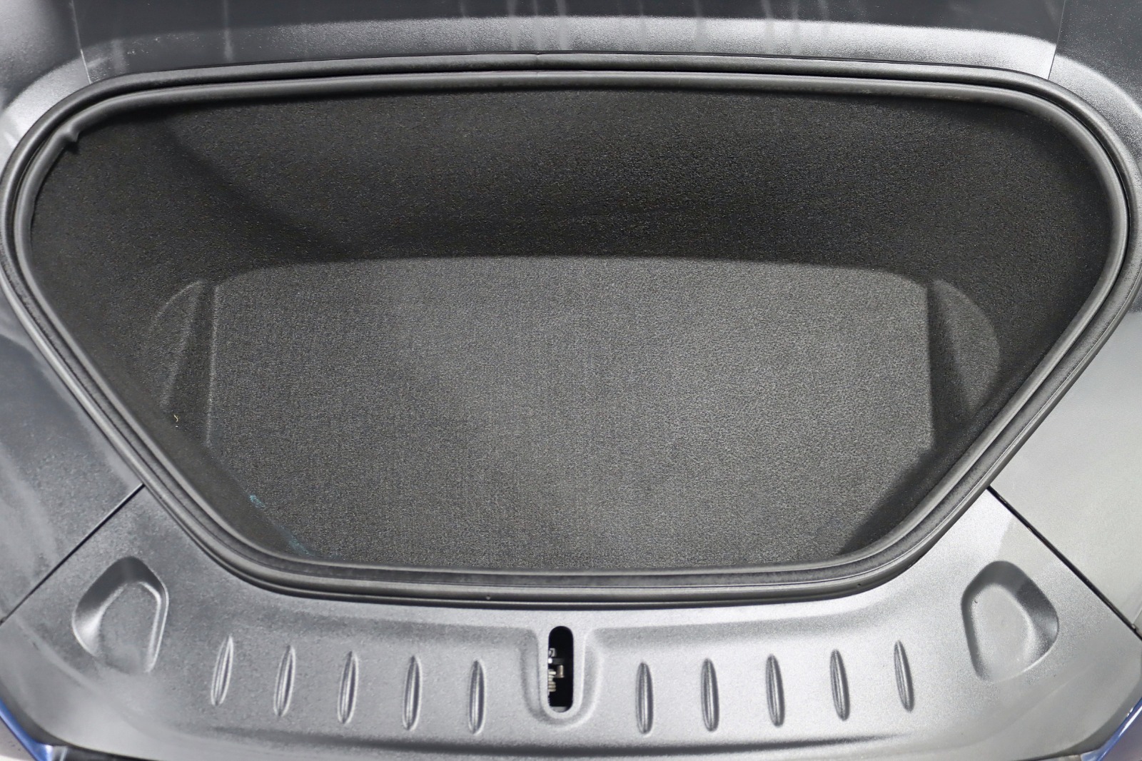 2022 TESLA MODEL S - Image 38