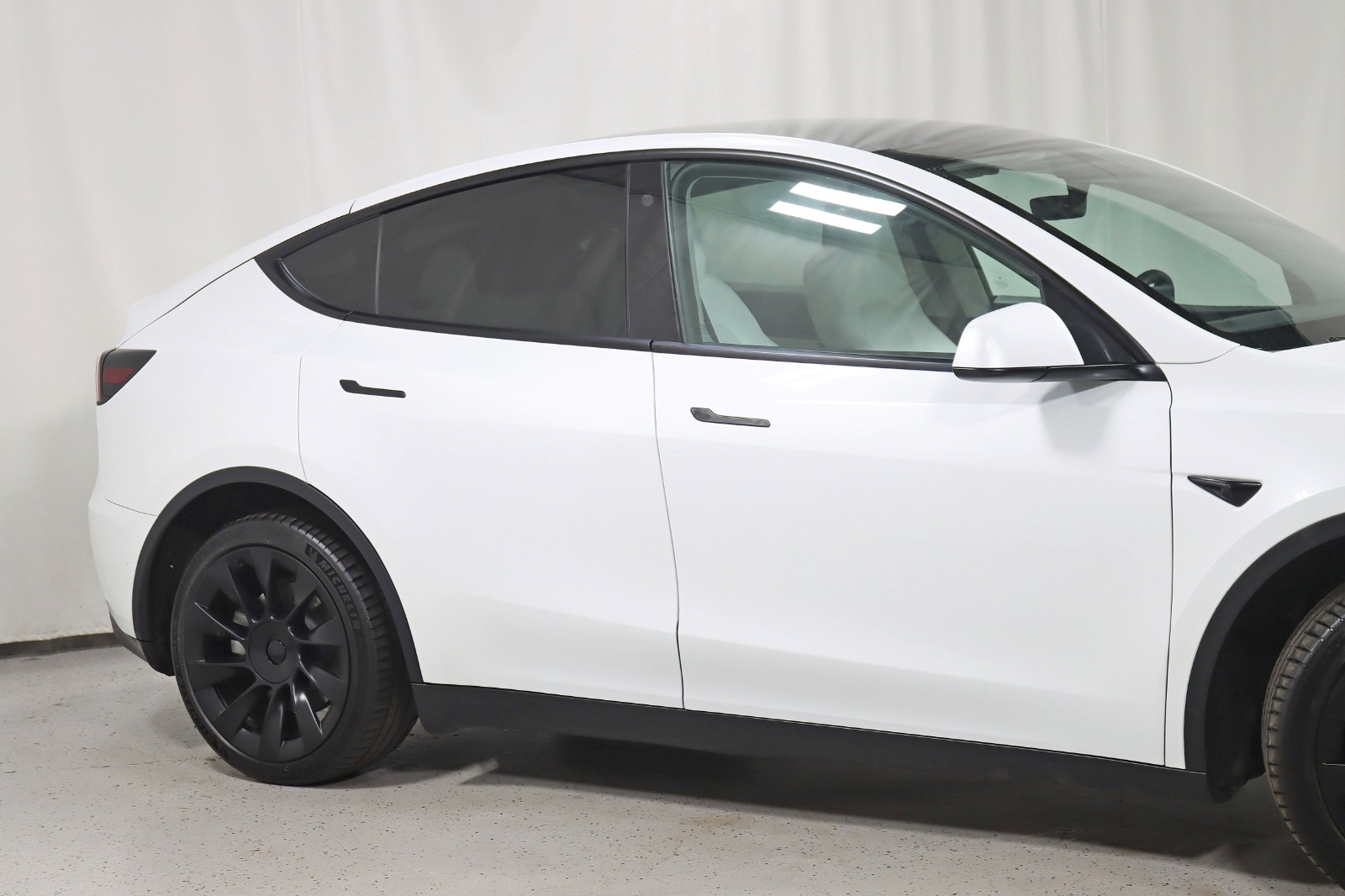 2022 TESLA MODEL Y - Image 4