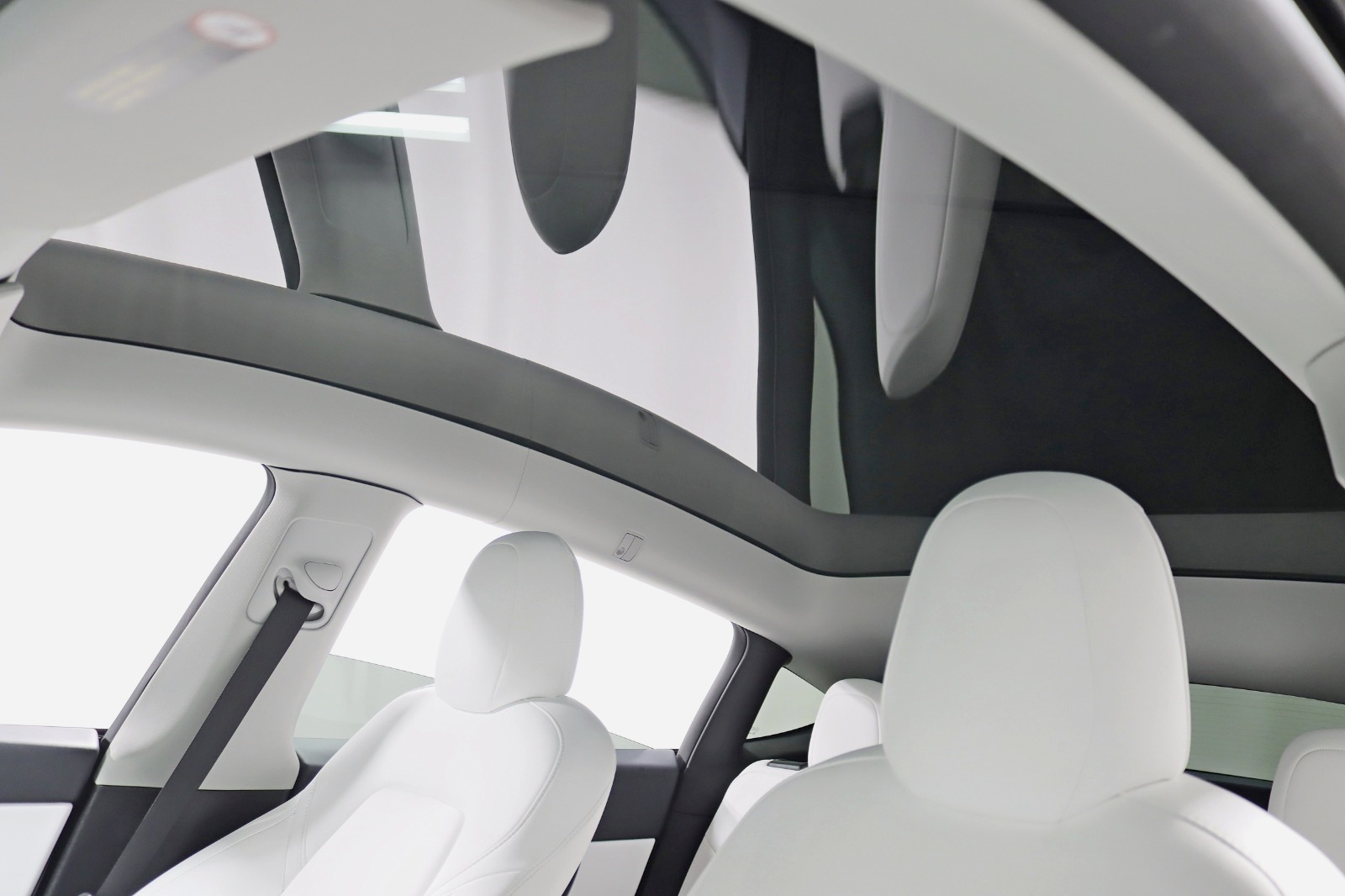 2022 TESLA MODEL Y - Image 32