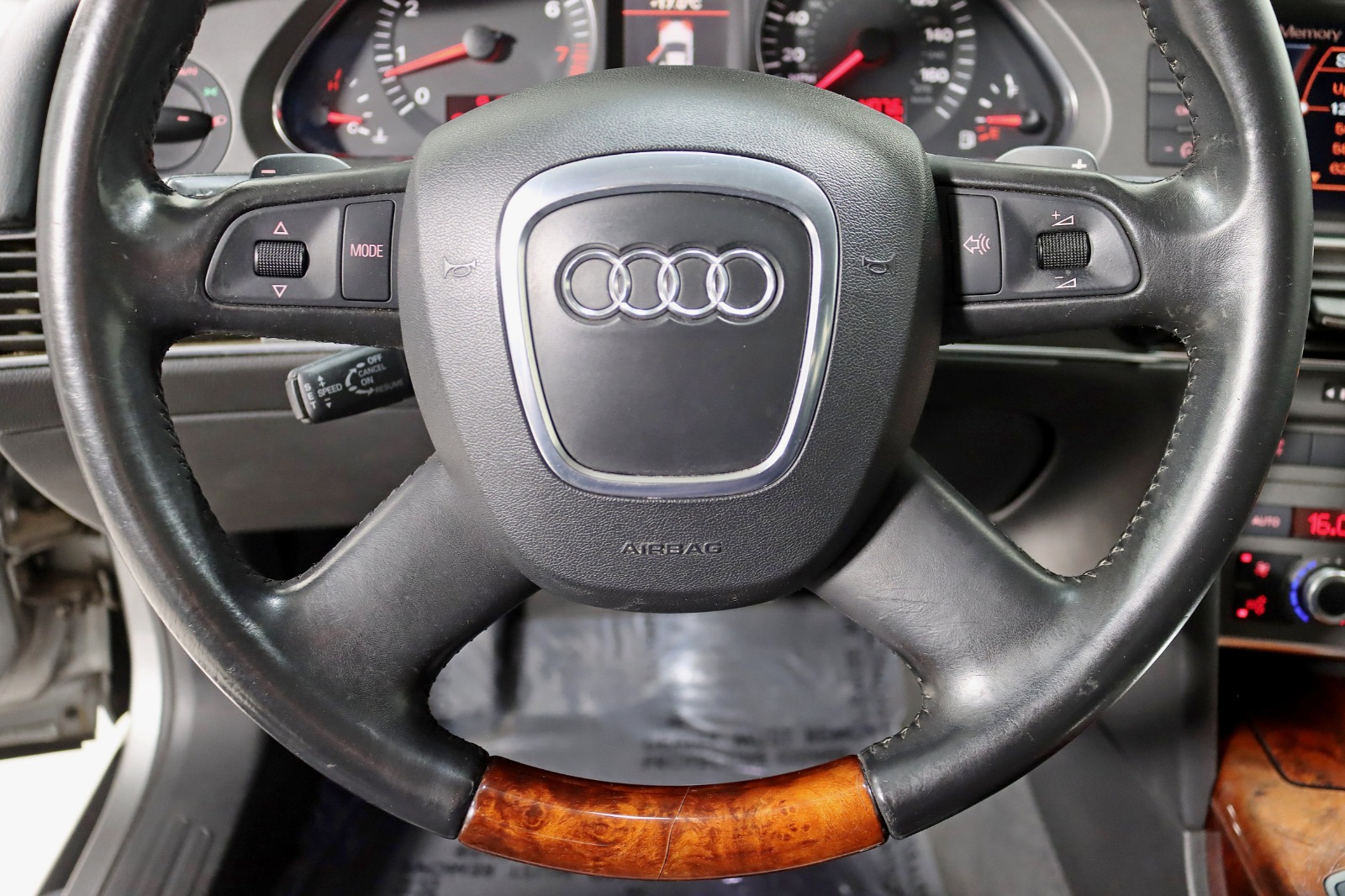 2006 AUDI A6 - Image 16