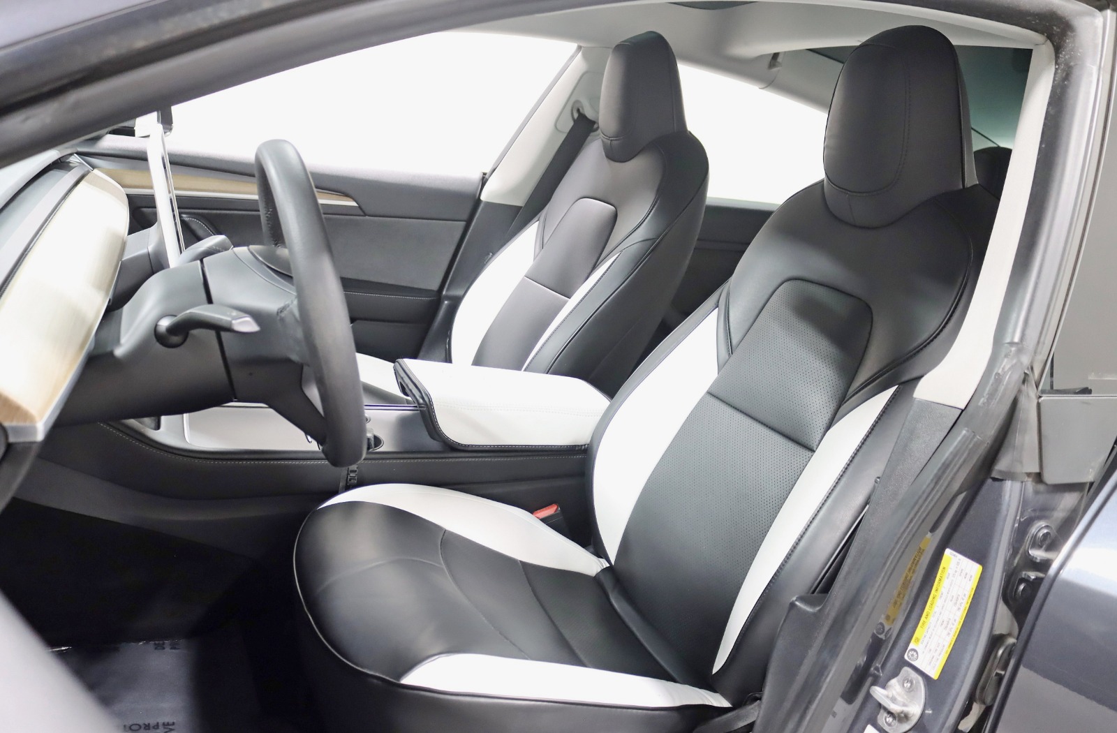 2021 TESLA MODEL 3 - Image 26