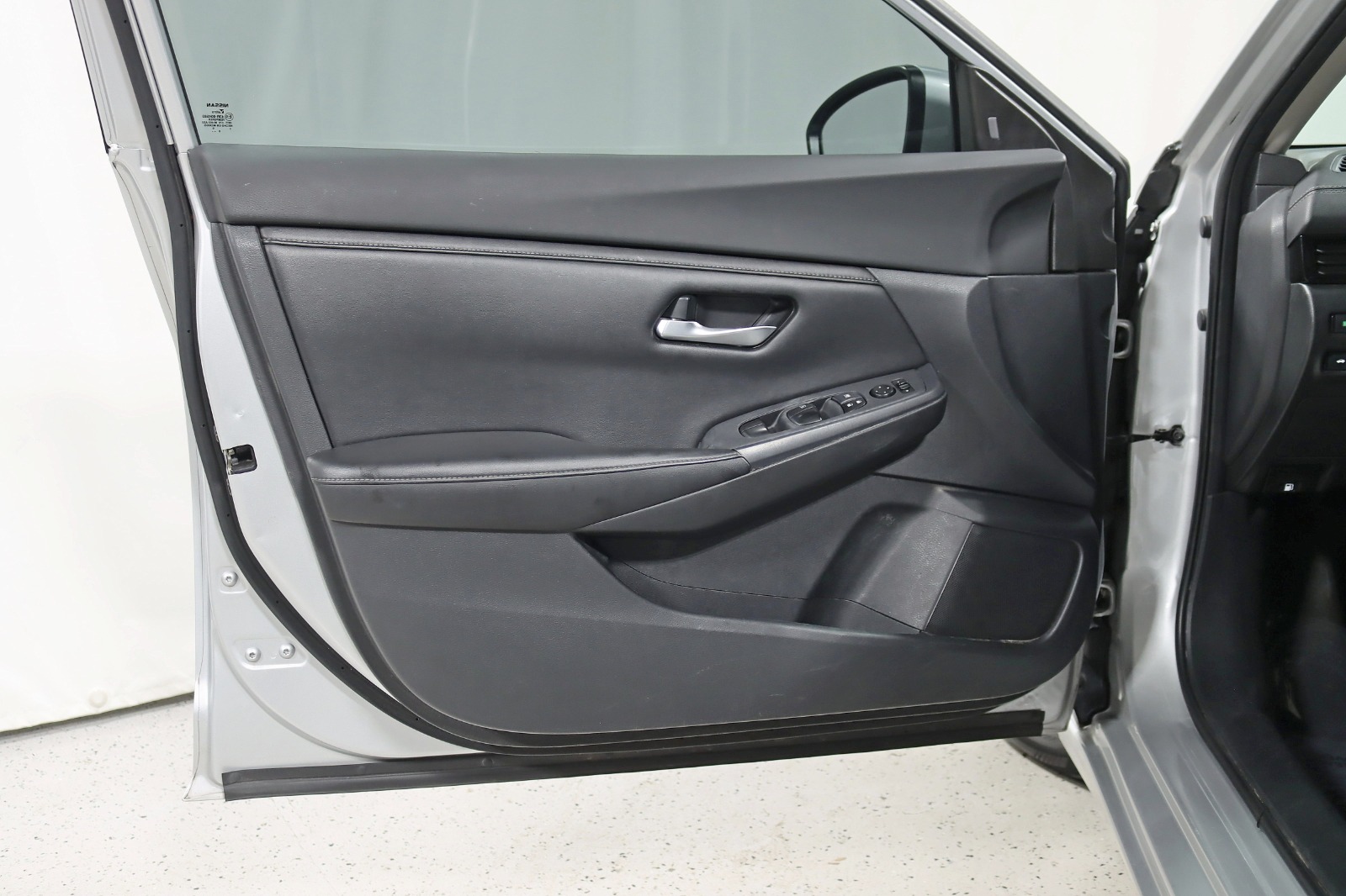 2021 NISSAN SENTRA - Image 27