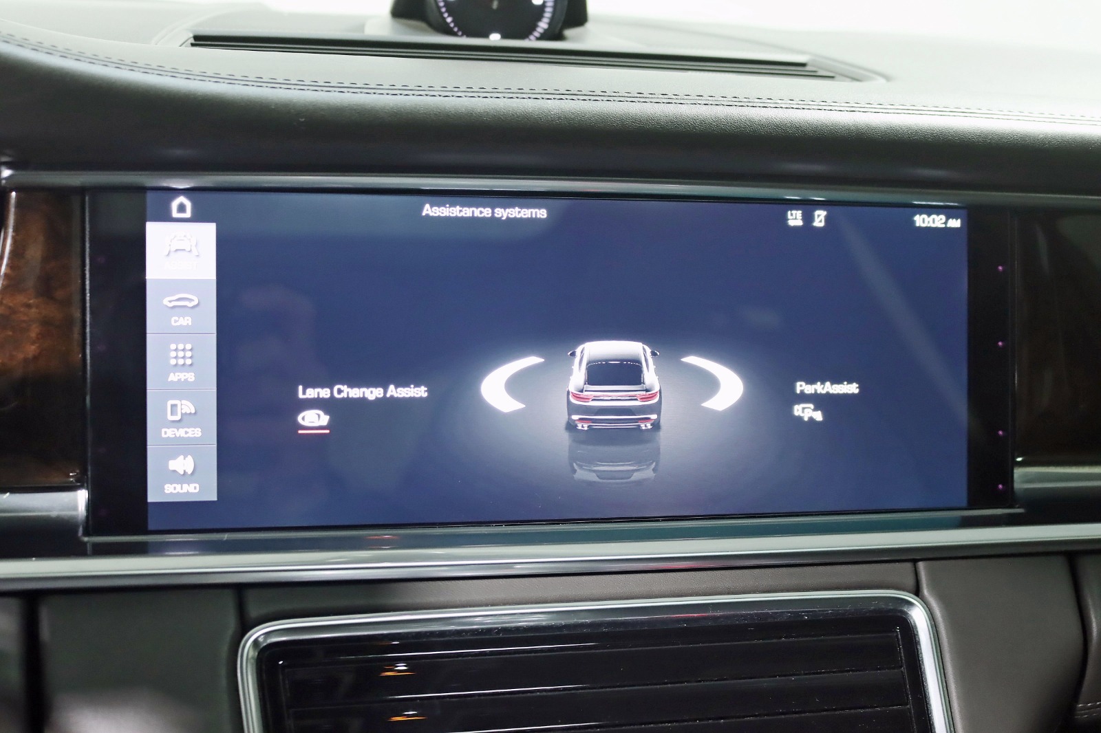 2017 PORSCHE PANAMERA - Image 19