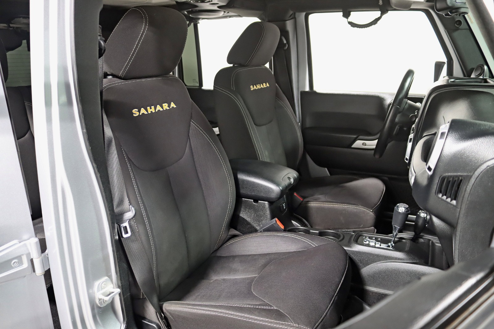 2013 JEEP WRANGLER - Image 25