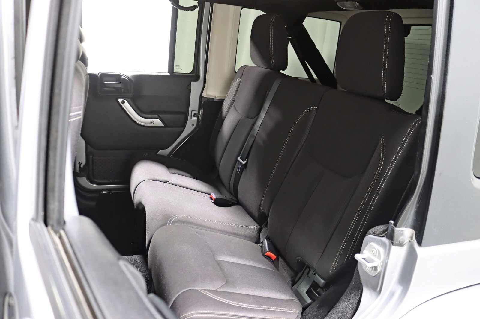 2013 JEEP WRANGLER - Image 26