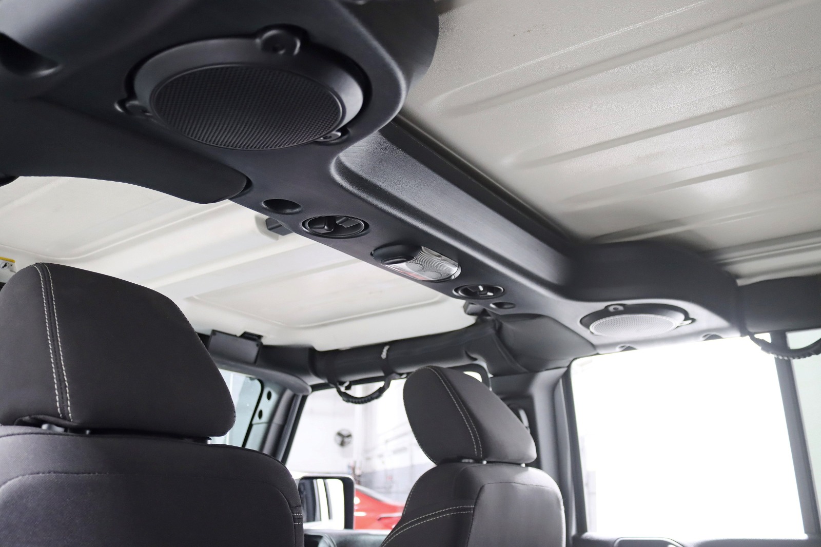 2013 JEEP WRANGLER - Image 28