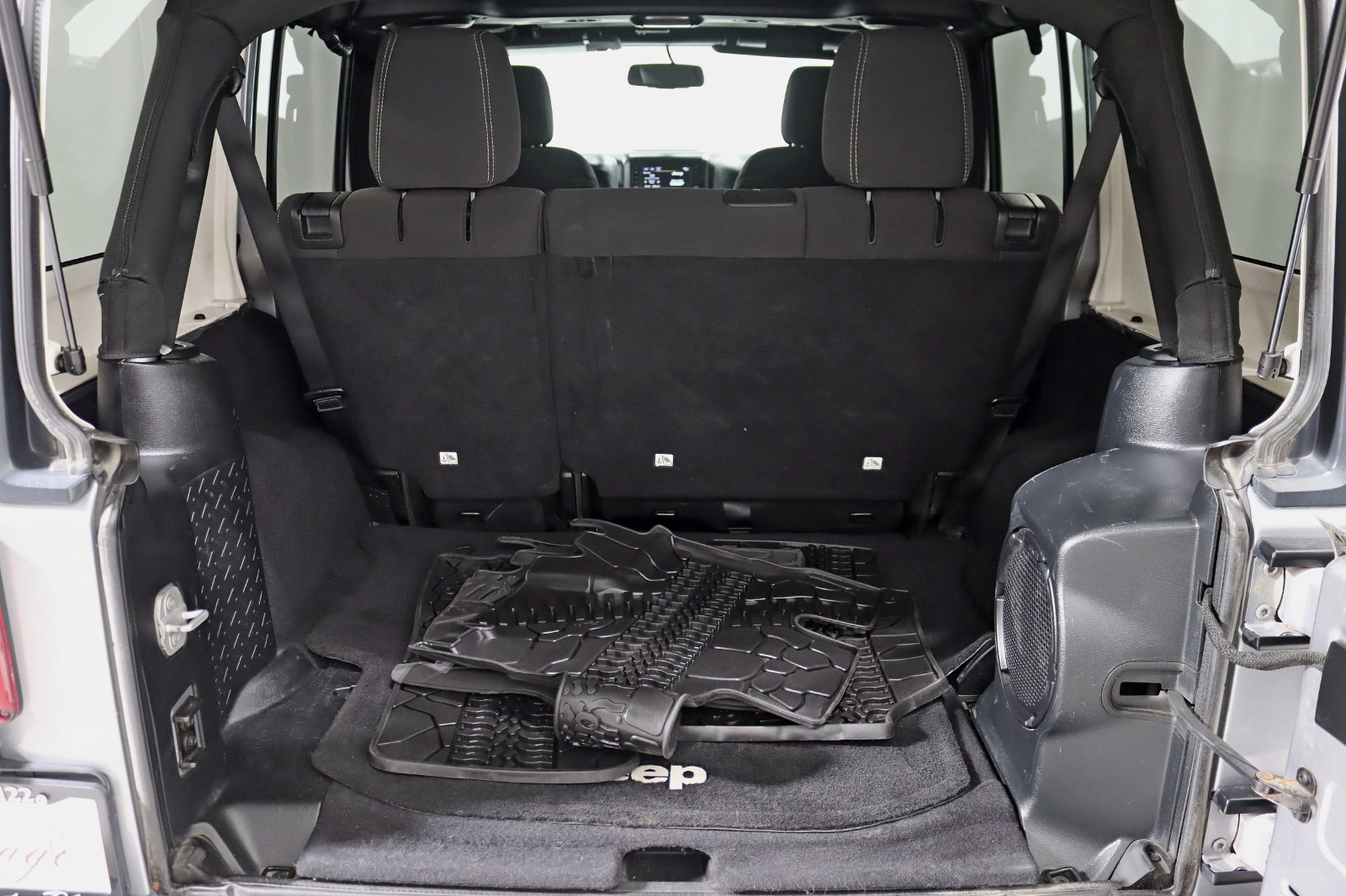 2013 JEEP WRANGLER - Image 34