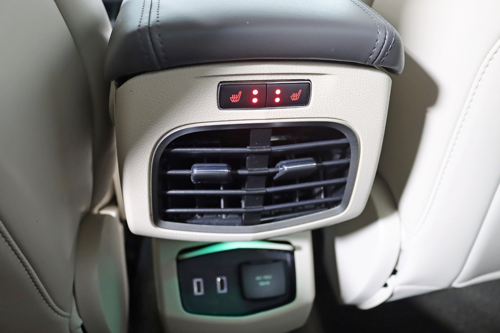 2019 LINCOLN MKZ - Image 25