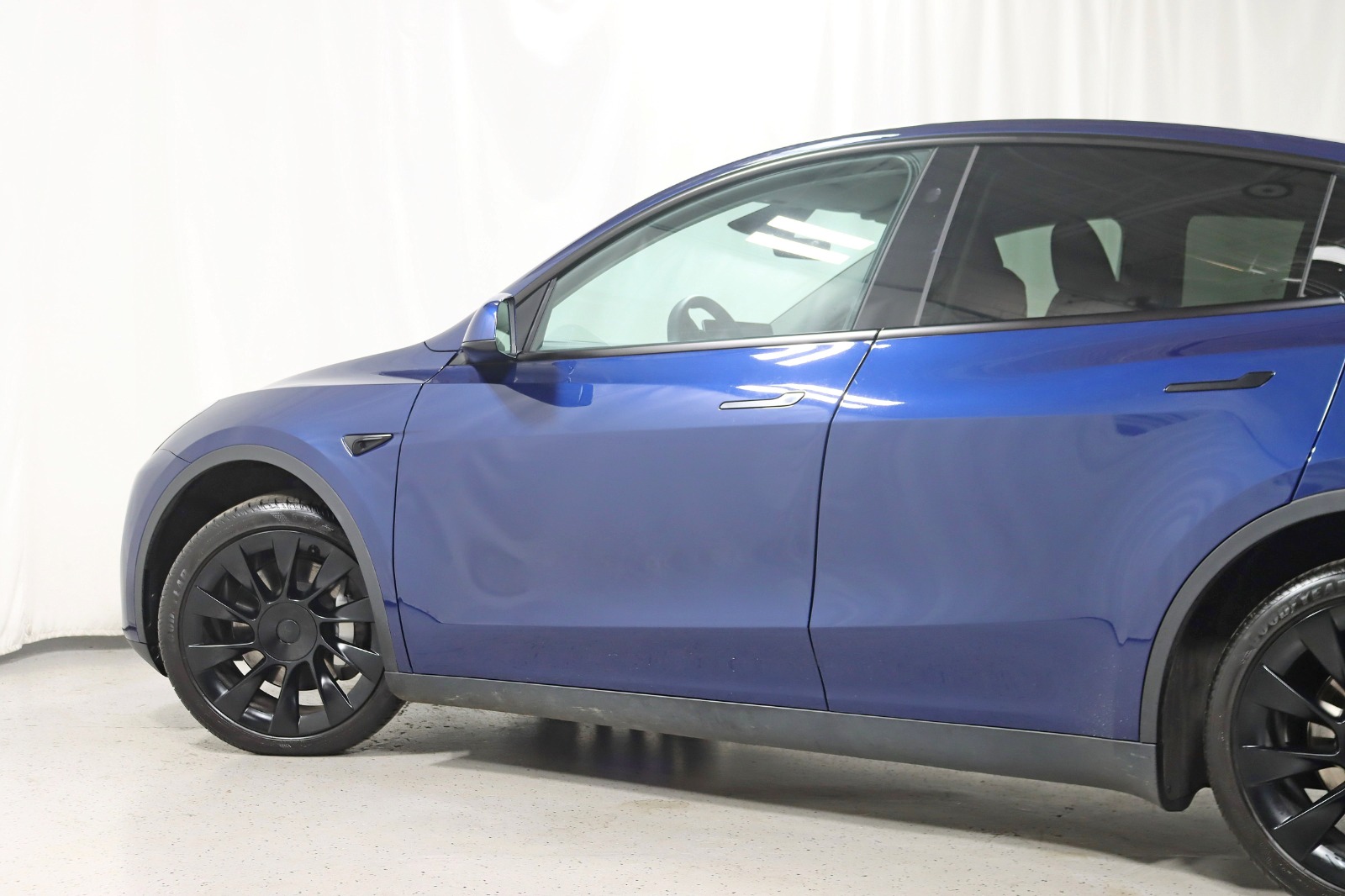 2023 TESLA MODEL Y - Image 12