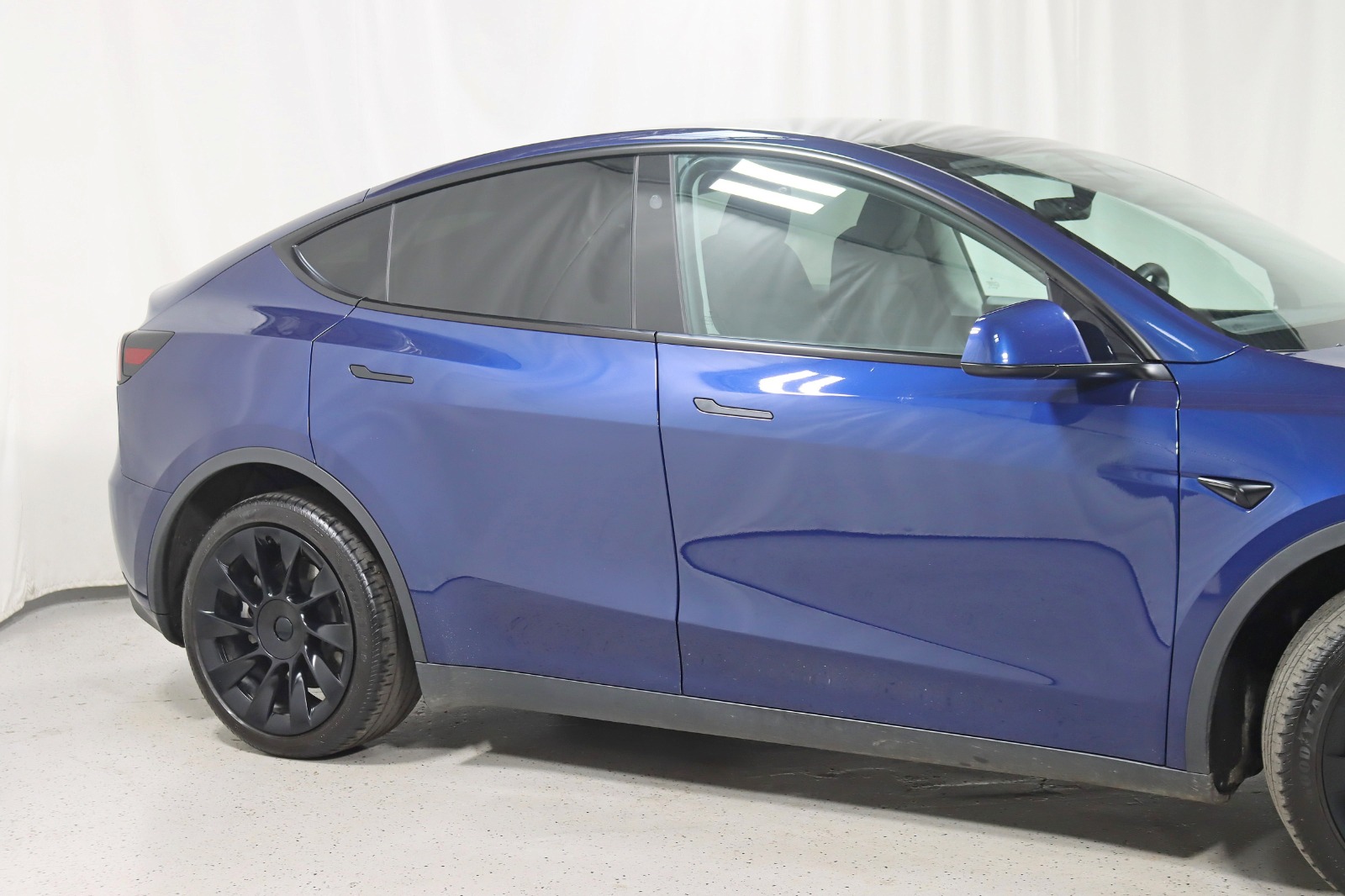 2023 TESLA MODEL Y - Image 4