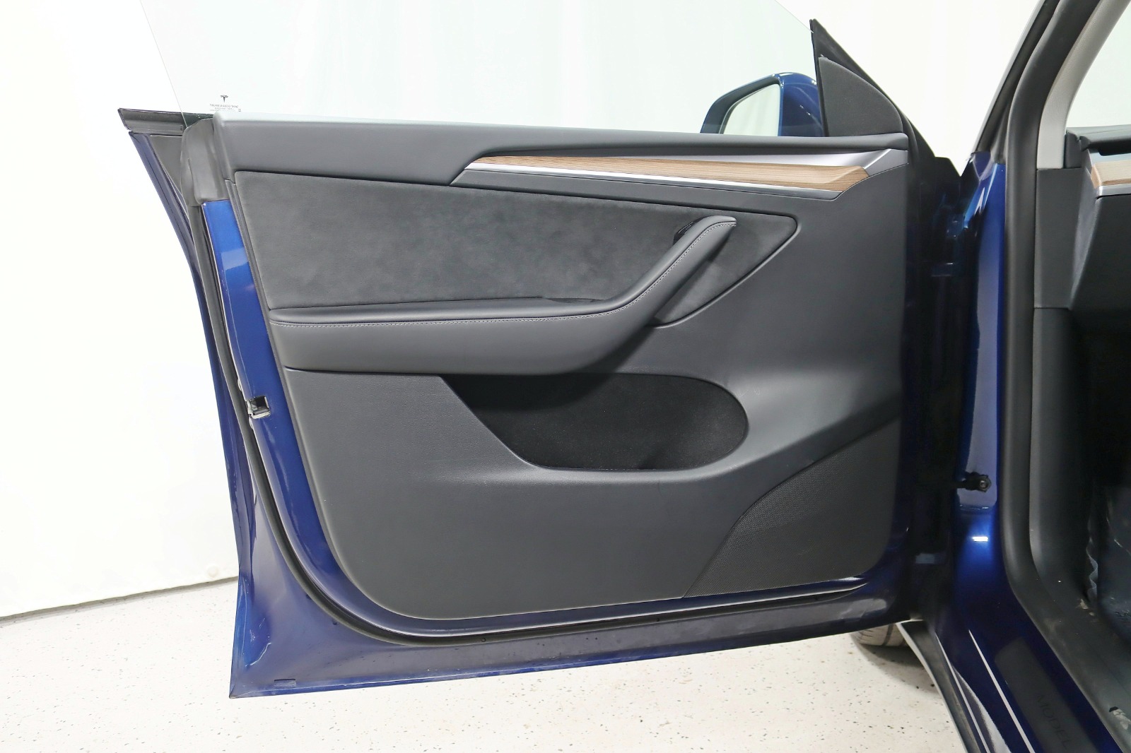 2023 TESLA MODEL Y - Image 33