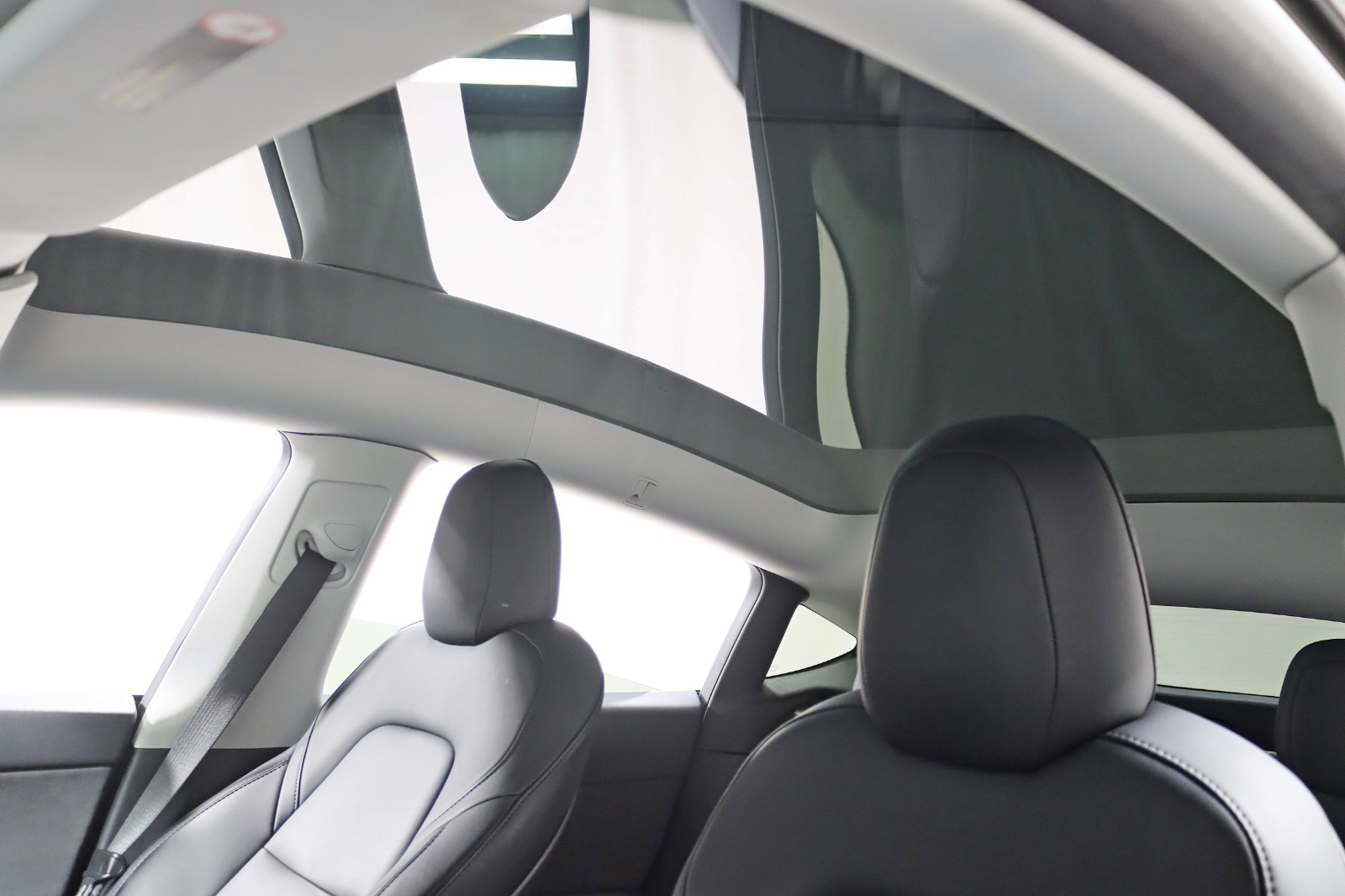 2021 TESLA MODEL Y - Image 32