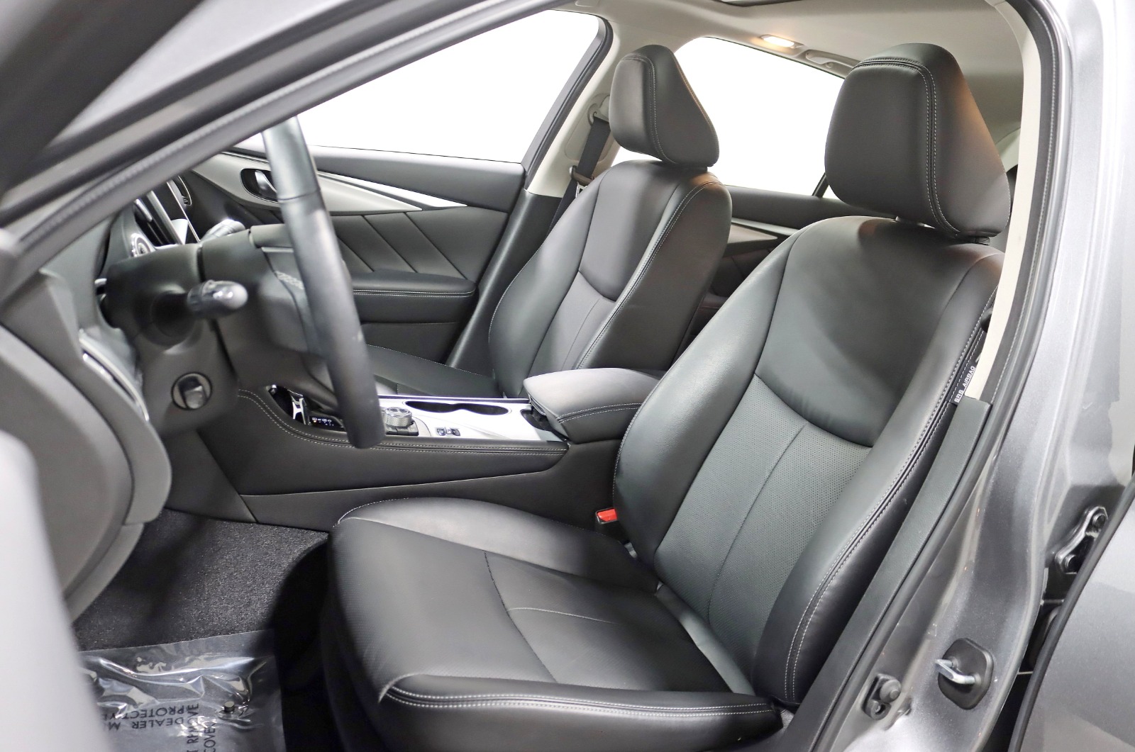 2023 INFINITI Q50 - Image 23