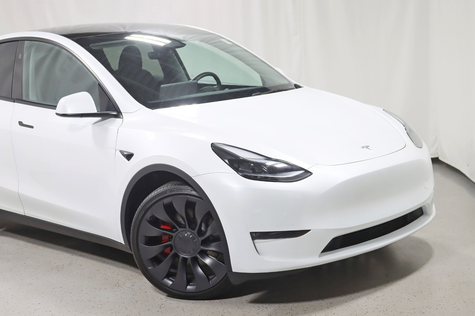 2025 TESLA MODEL Y - Image 3