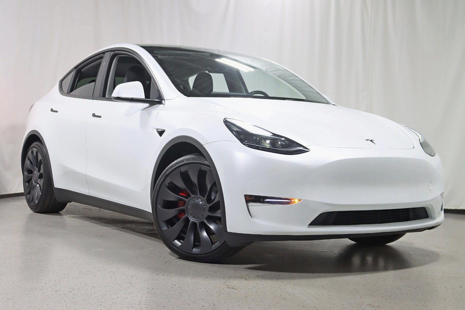2025 TESLA MODEL Y - Image 7