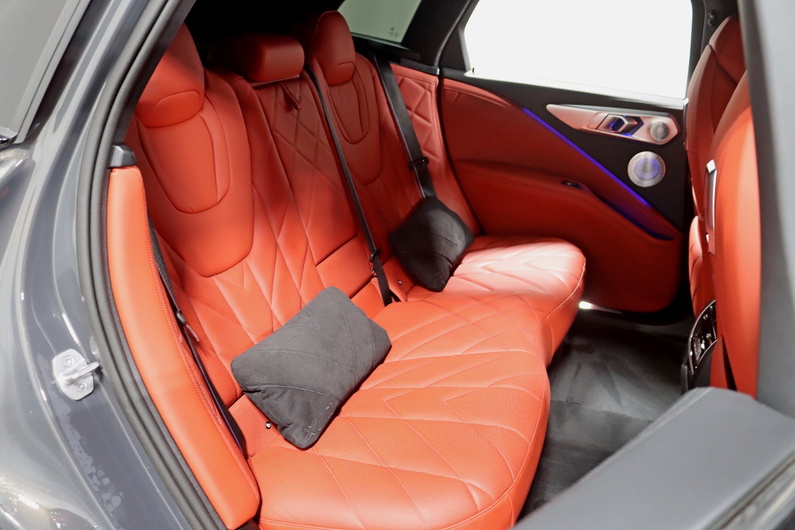 2023 BMW XM BOWERS WILKINS - Image 35