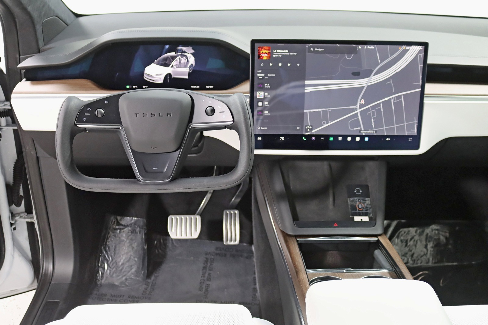 2023 TESLA MODEL X - Image 16