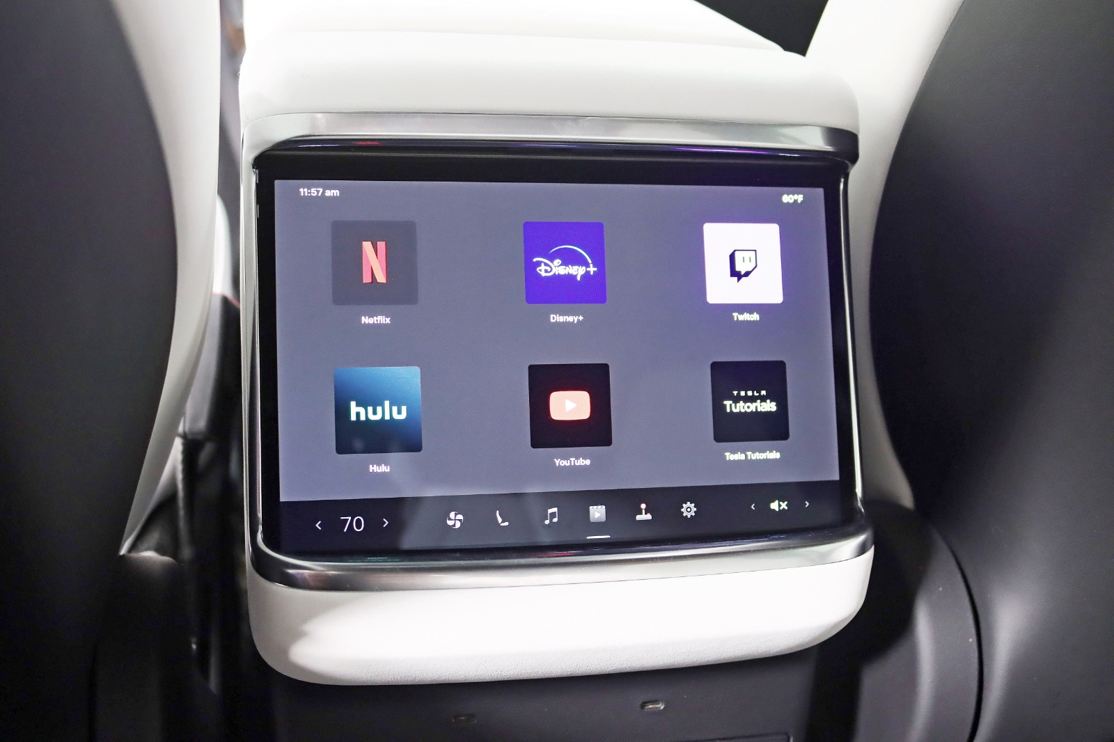 2023 TESLA MODEL X - Image 28