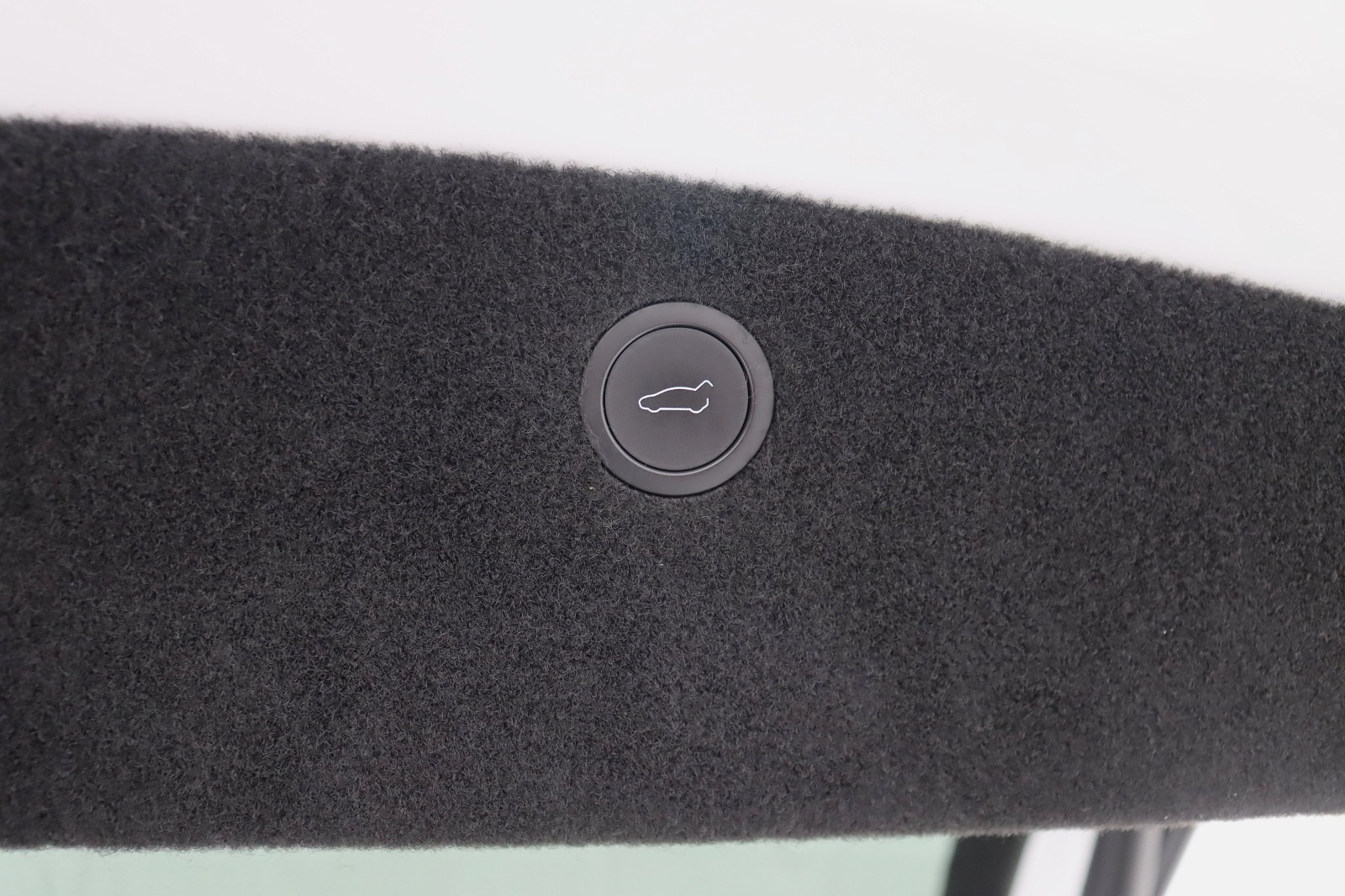 2023 TESLA MODEL X - Image 39