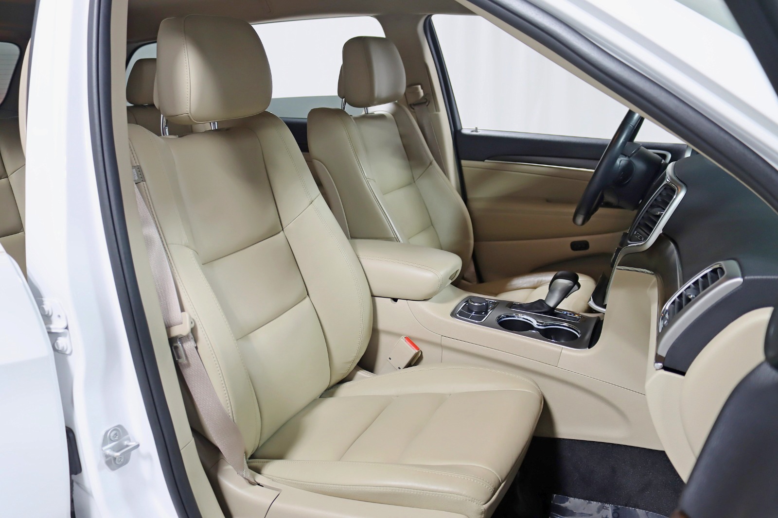 2018 JEEP GRAND CHEROKEE - Image 29