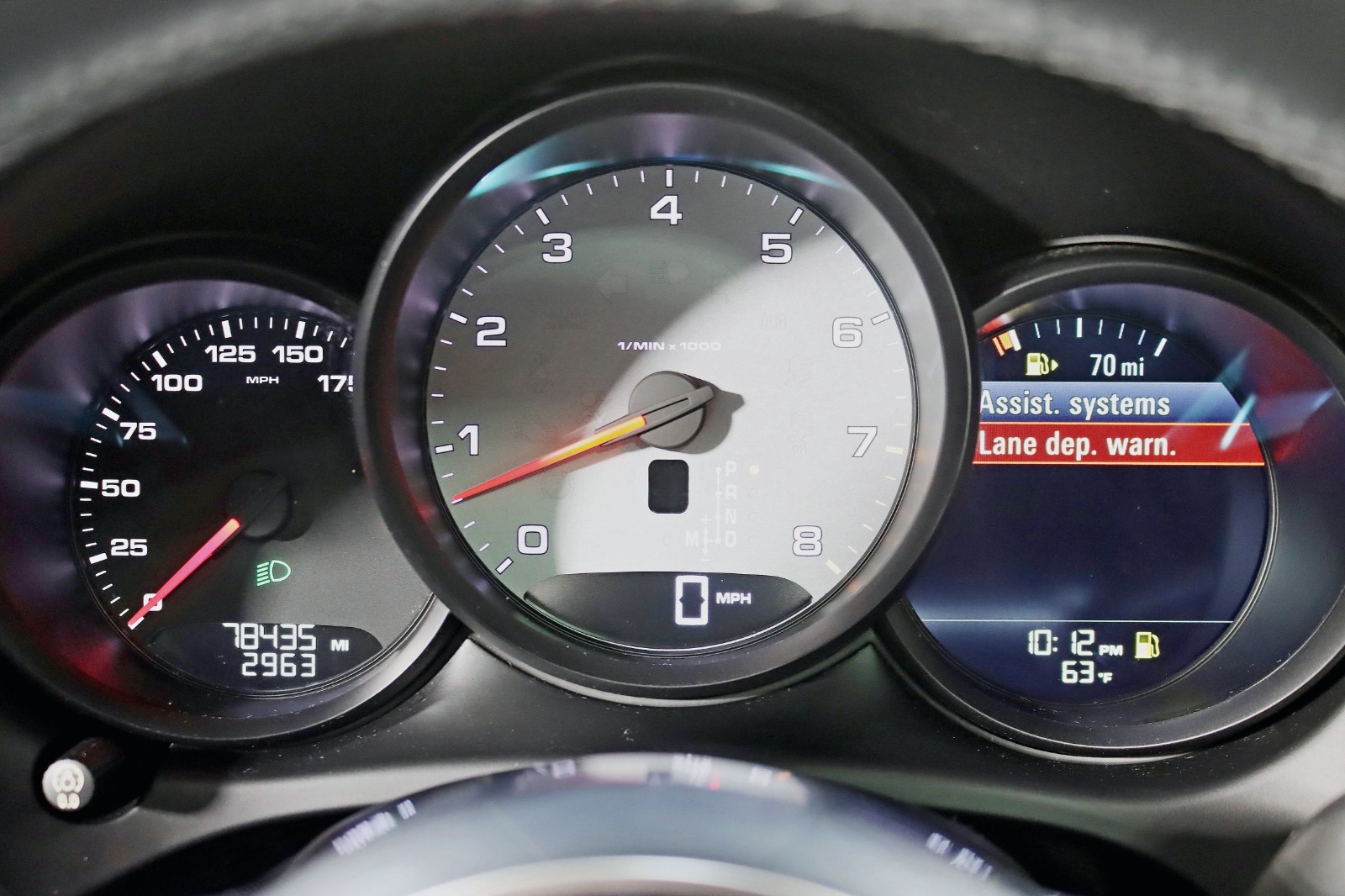 2018 PORSCHE MACAN - Image 17