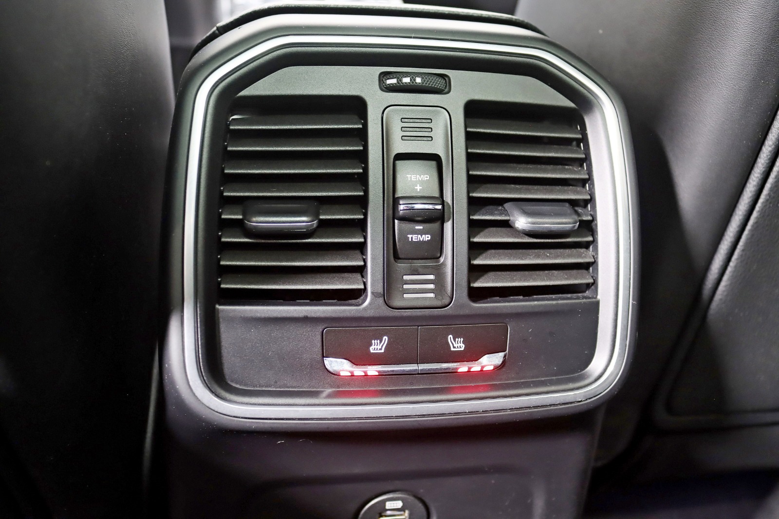 2018 PORSCHE MACAN - Image 23