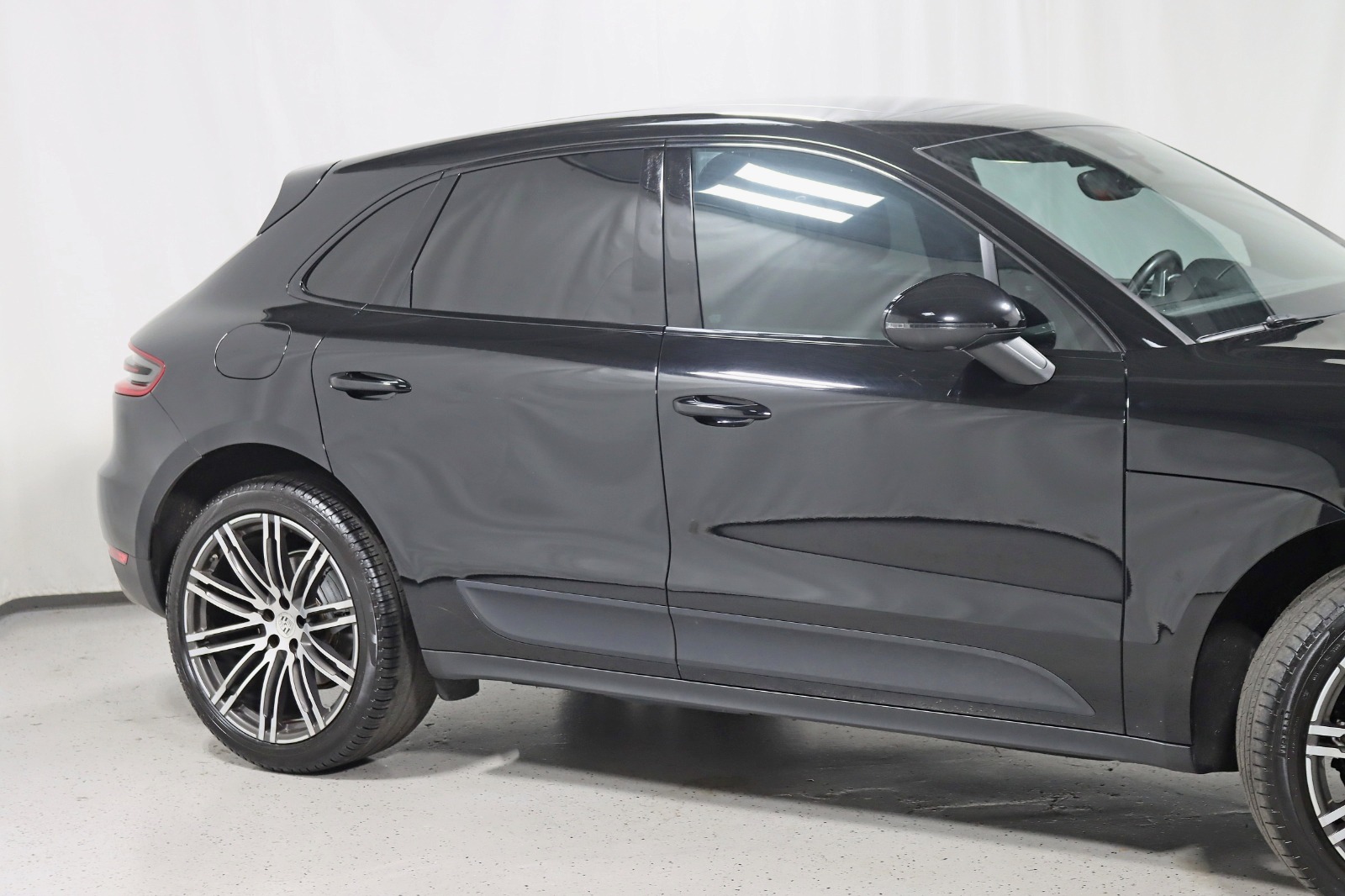 2018 PORSCHE MACAN - Image 4