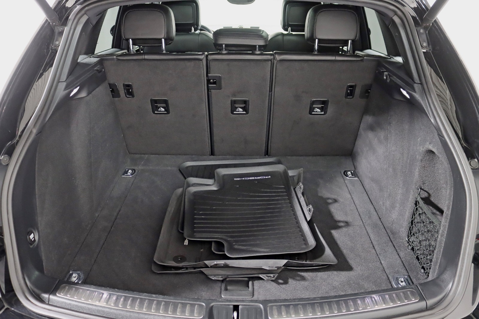 2018 PORSCHE MACAN - Image 35