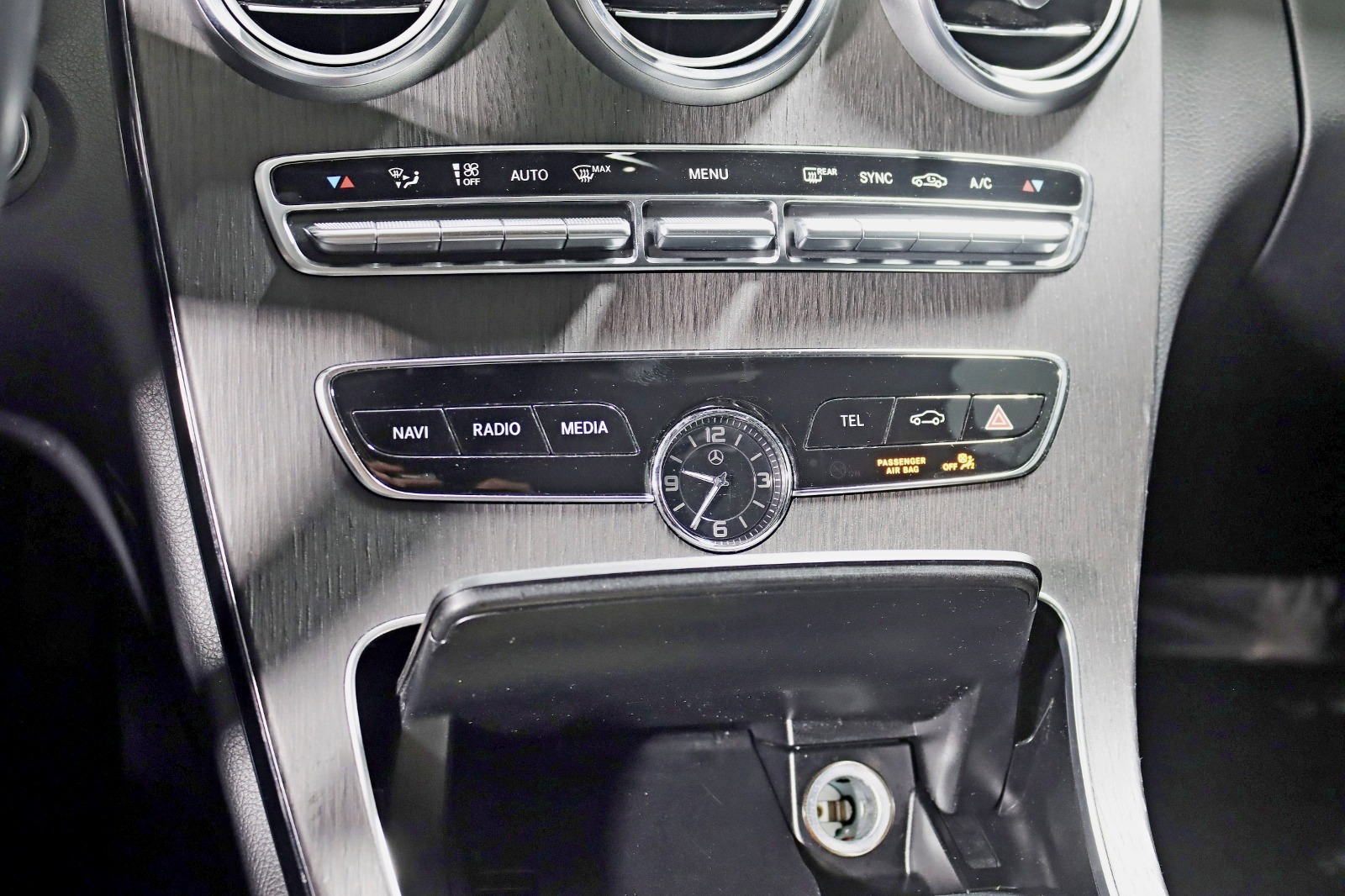 2019 MERCEDES-BENZ C-CLASS - Image 25