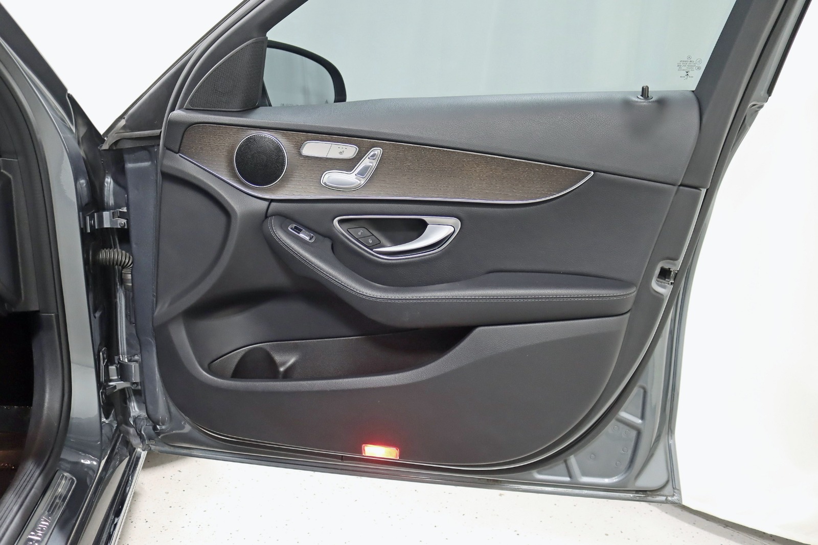 2019 MERCEDES-BENZ C-CLASS - Image 35