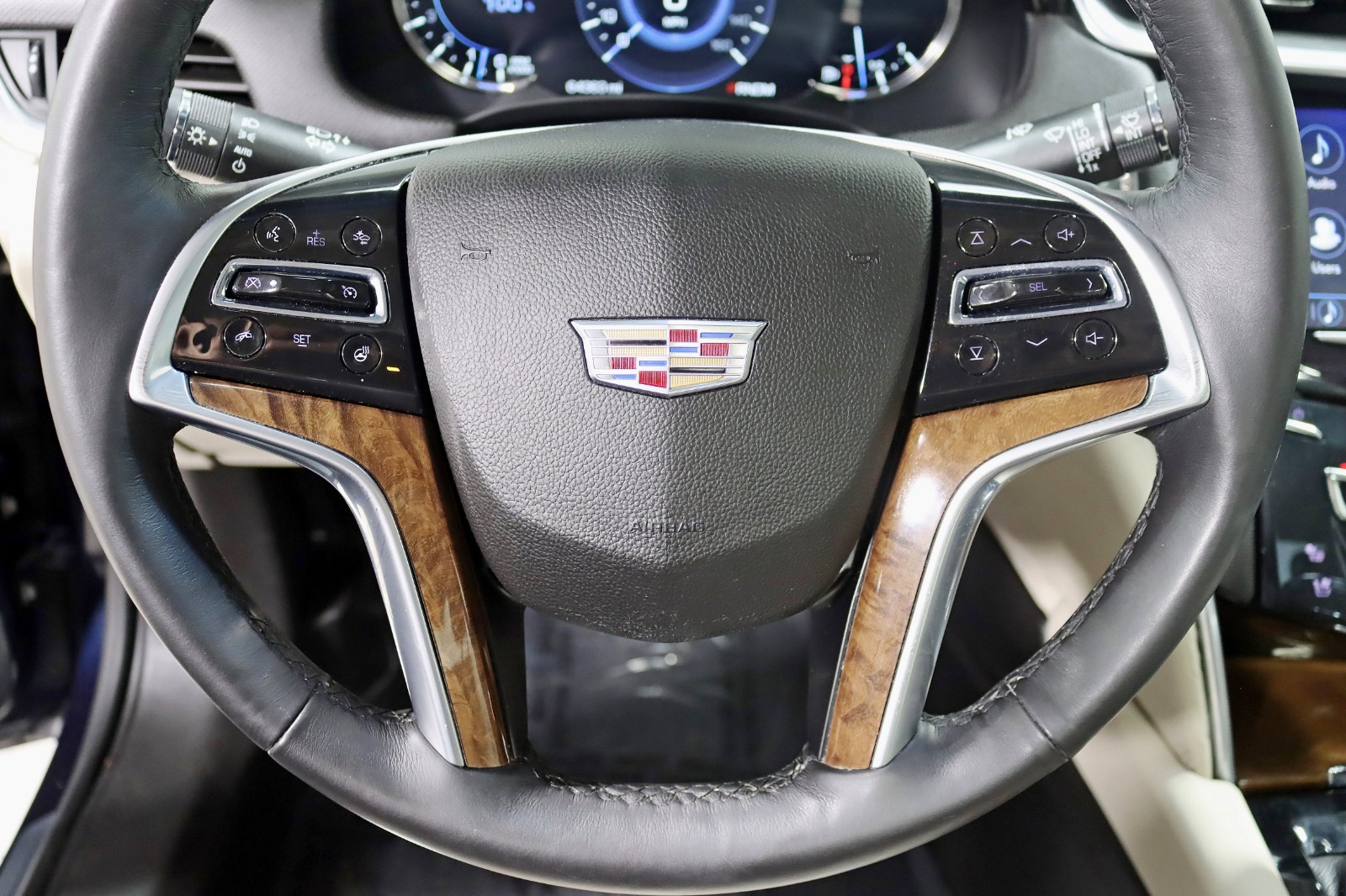 2018 CADILLAC XTS - Image 16