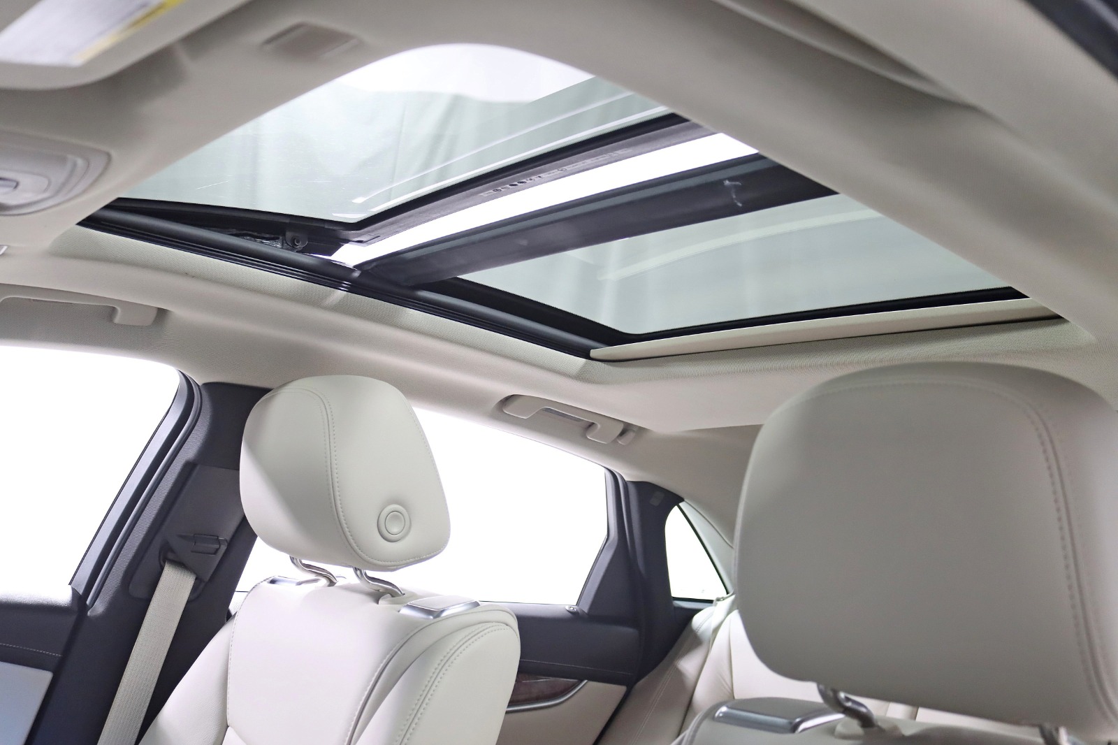 2018 CADILLAC XTS - Image 31