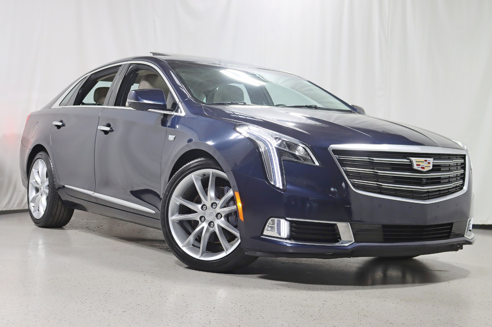 2018 CADILLAC XTS - Image 8