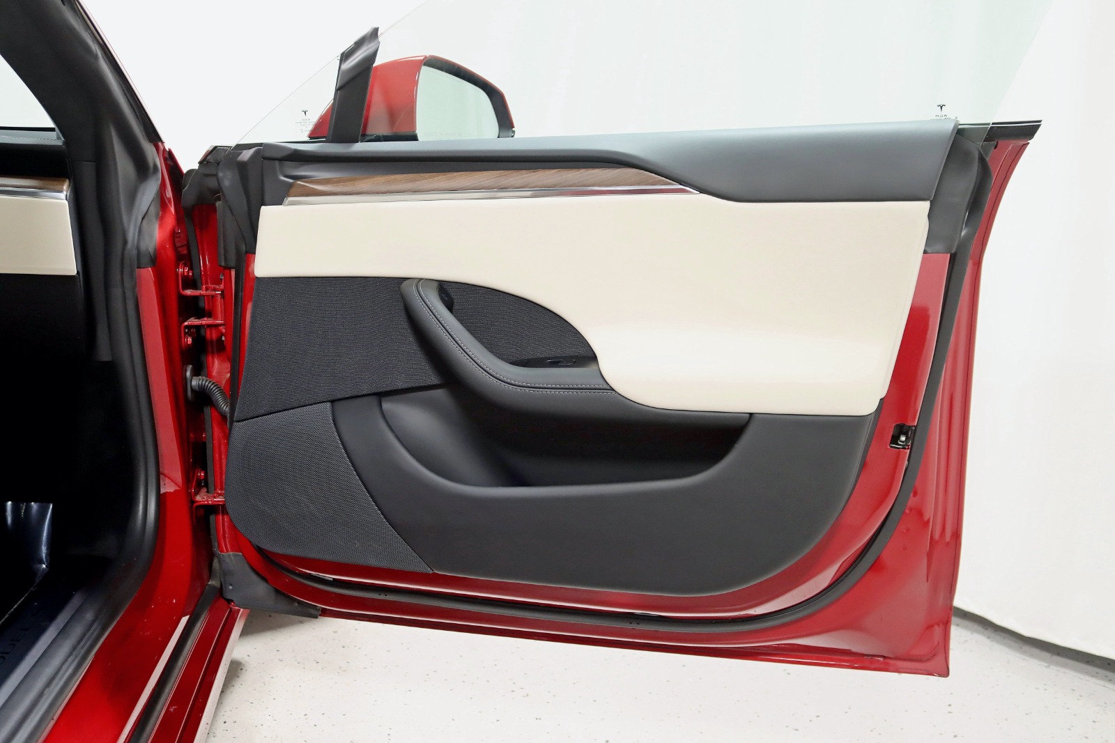 2022 TESLA MODEL S - Image 35