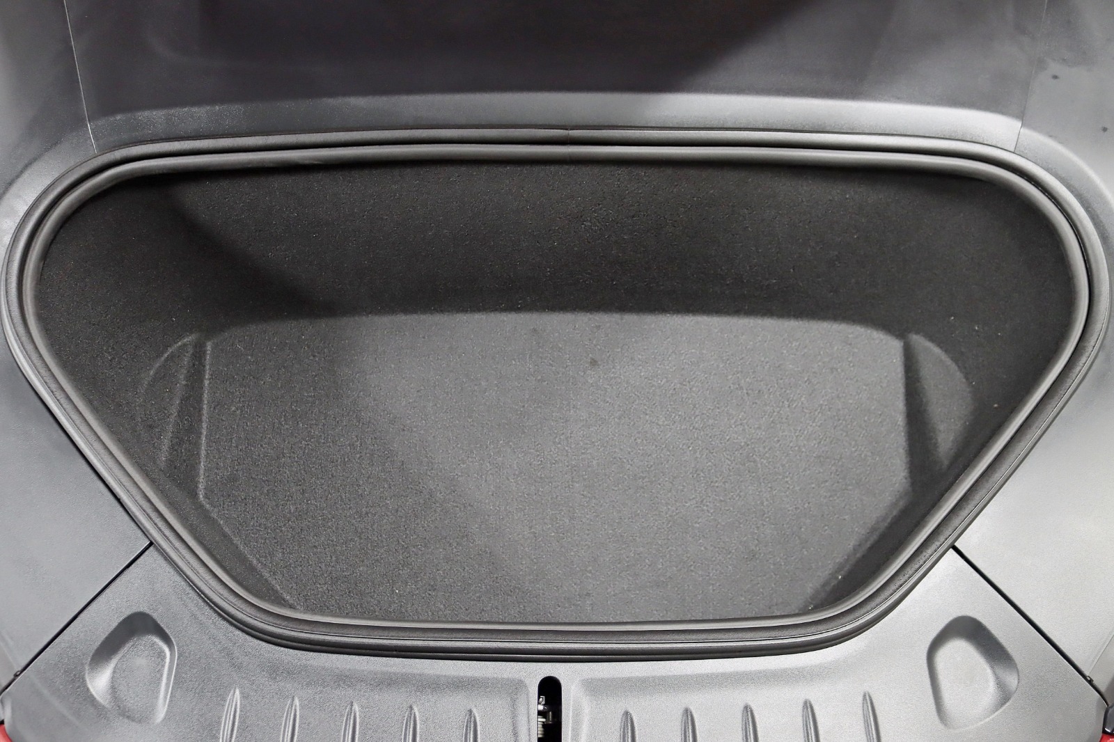 2022 TESLA MODEL S - Image 40