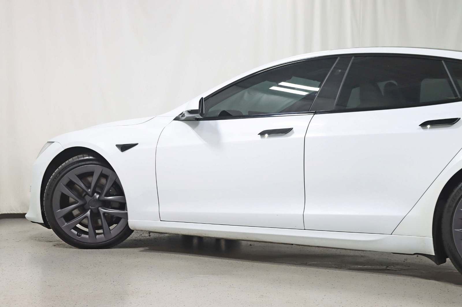2021 TESLA MODEL S - Image 12