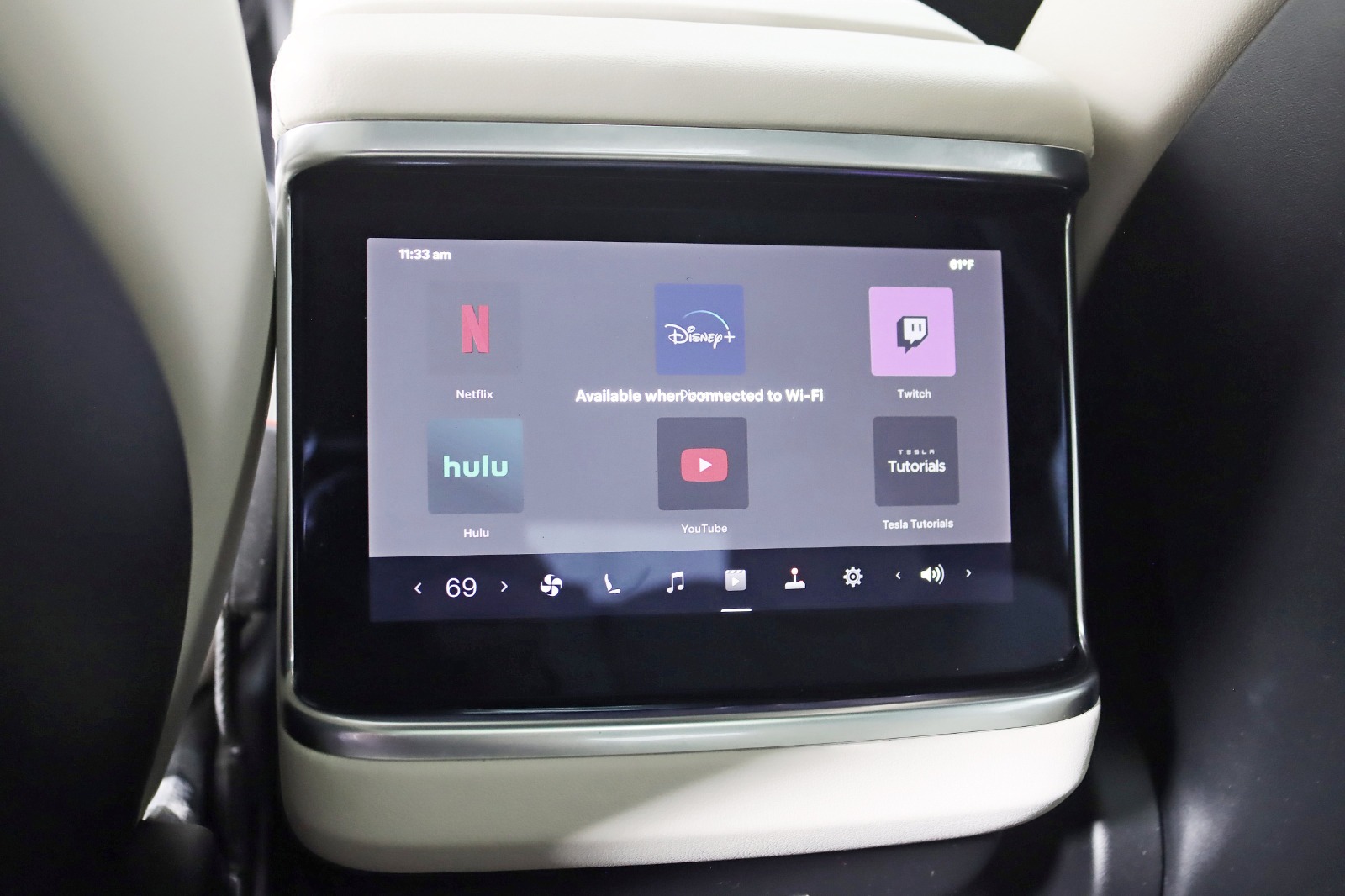 2021 TESLA MODEL S - Image 29