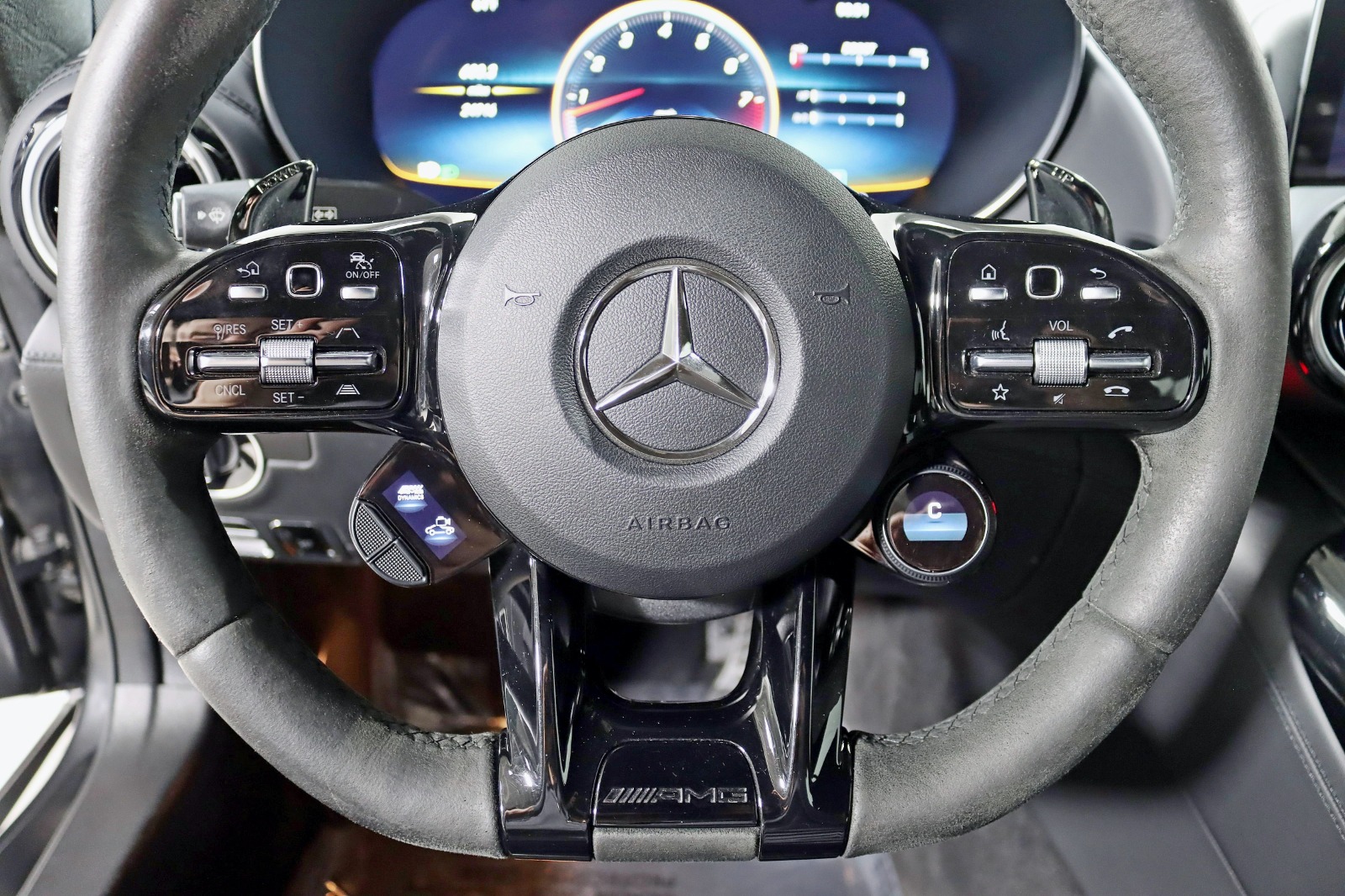 2021 MERCEDES-BENZ AMG GT - Image 19