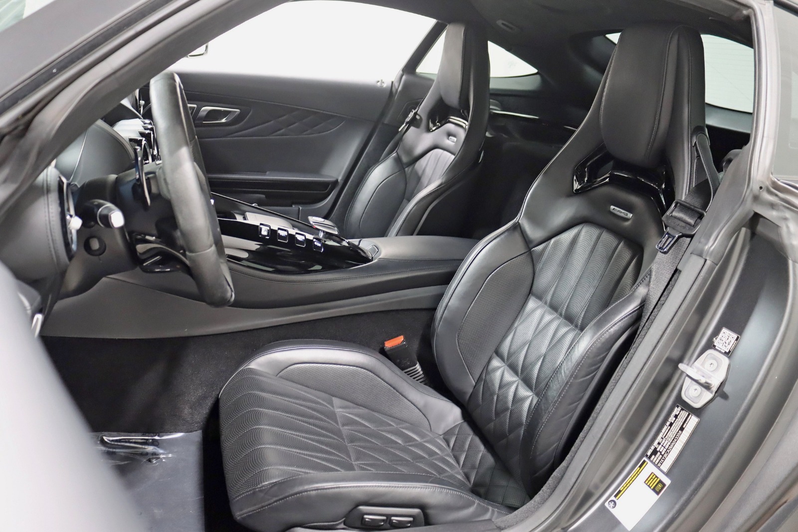 2021 MERCEDES-BENZ AMG GT - Image 32