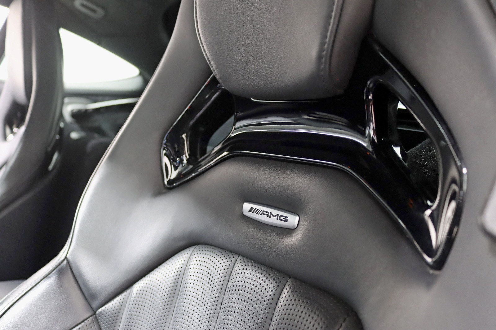 2021 MERCEDES-BENZ AMG GT - Image 33