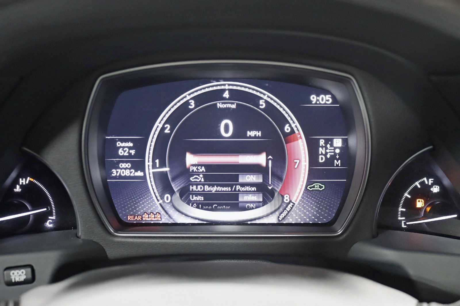 2021 LEXUS LS - Image 16