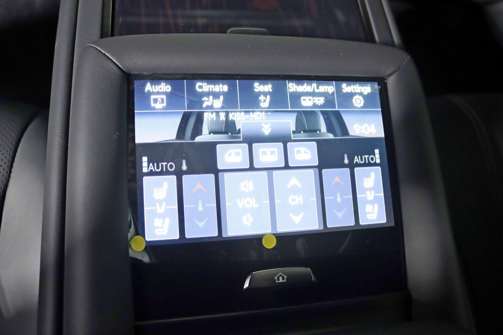 2021 LEXUS LS - Image 26