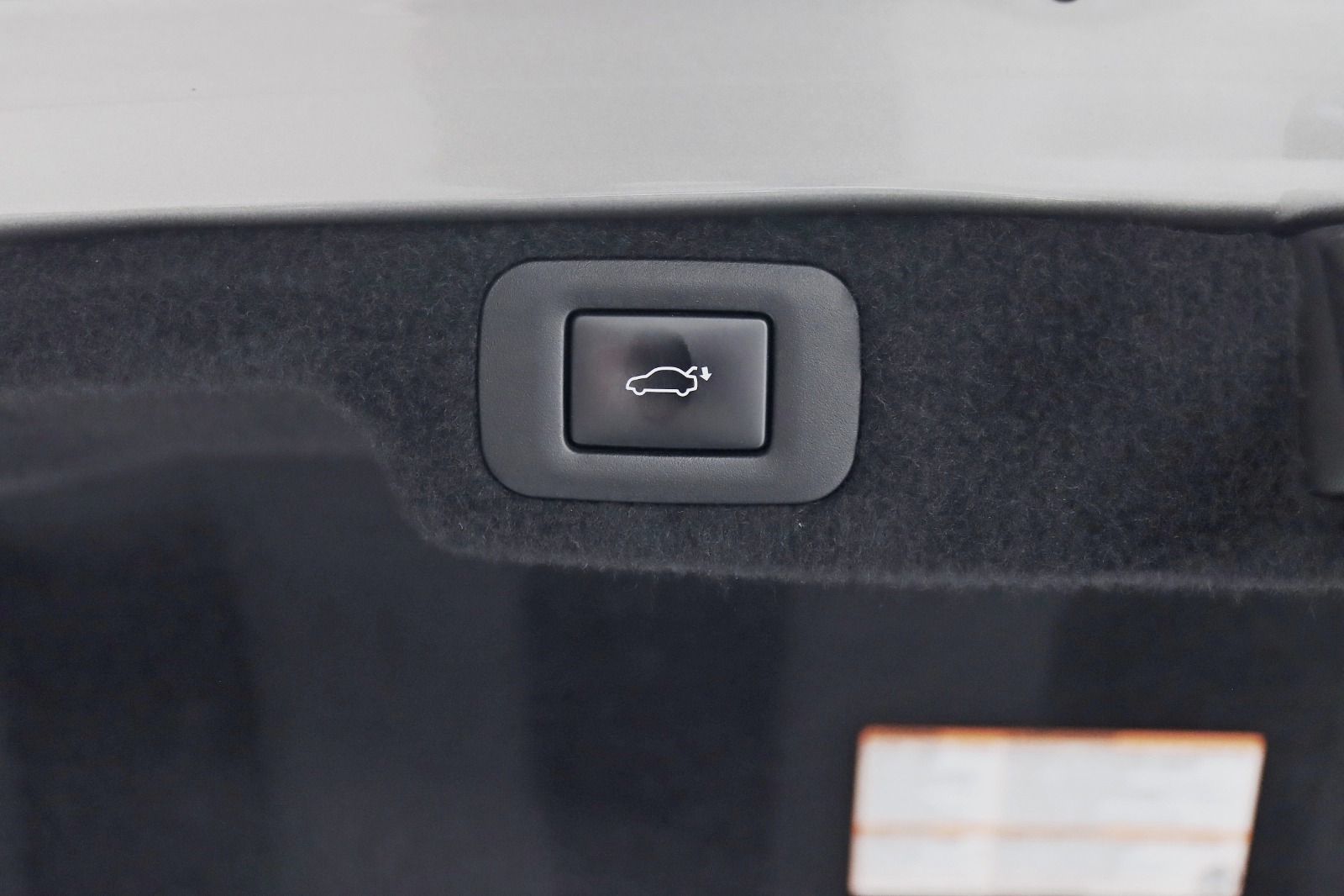 2021 LEXUS LS - Image 40