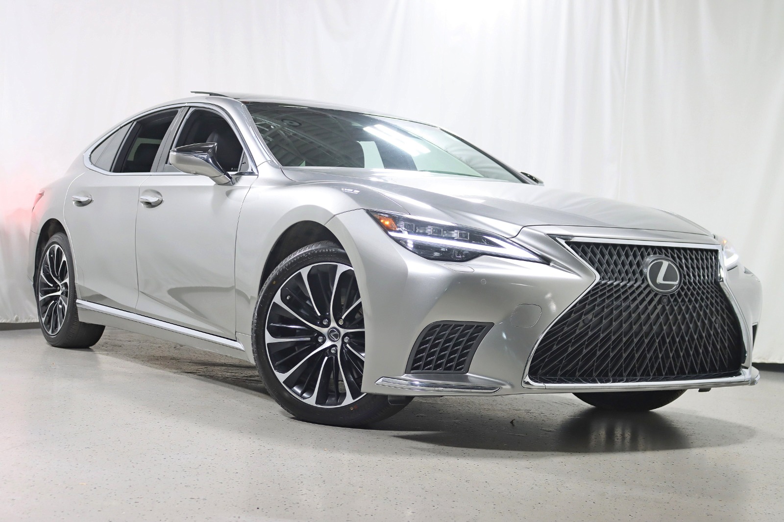 2021 LEXUS LS - Image 7